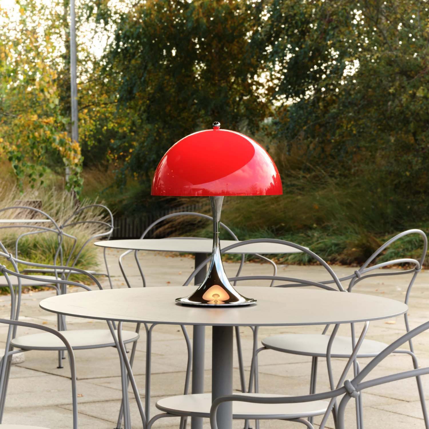 Louis Poulsen Panthella 250 Draagbare Lamp