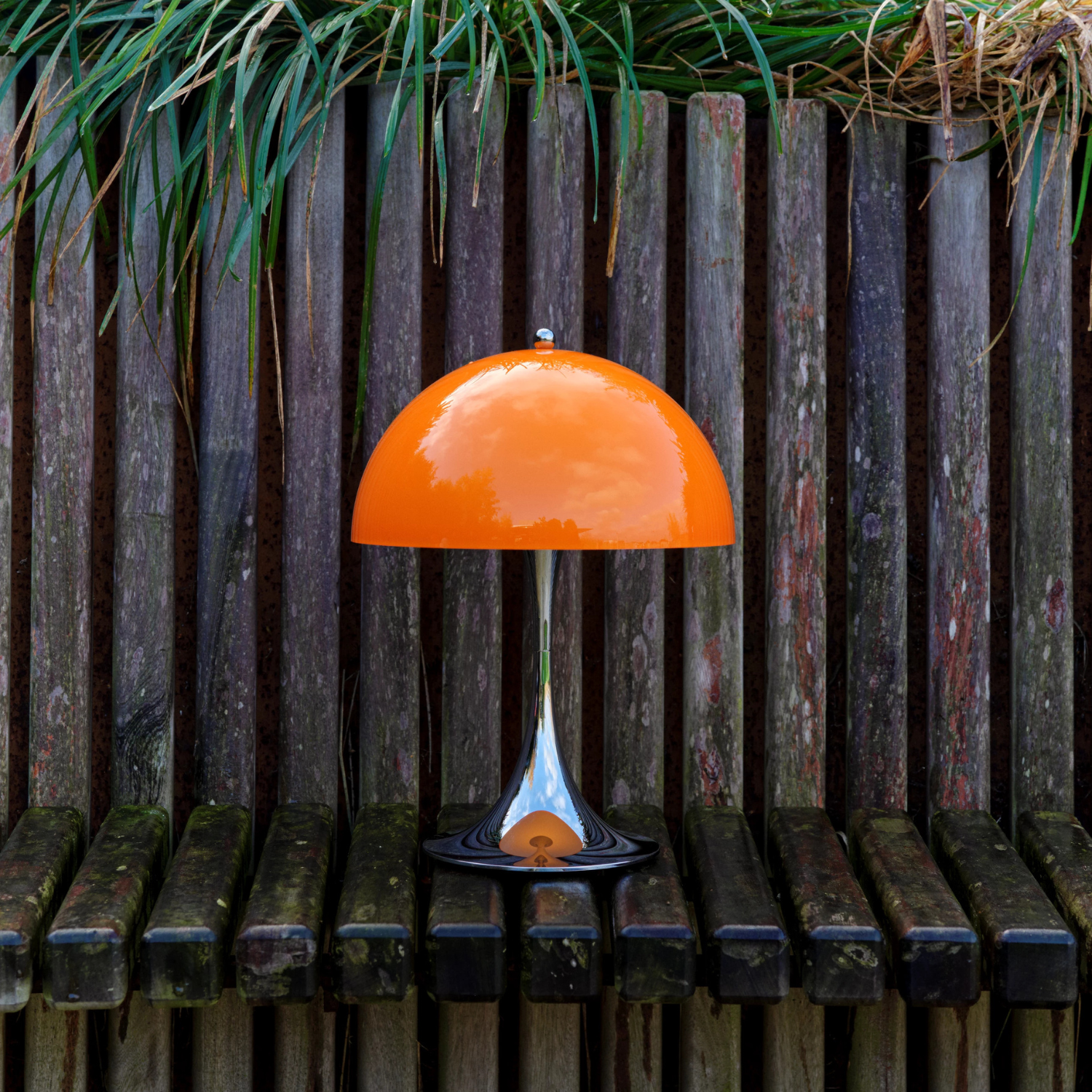 Louis Poulsen Panthella 250 Draagbare Lamp