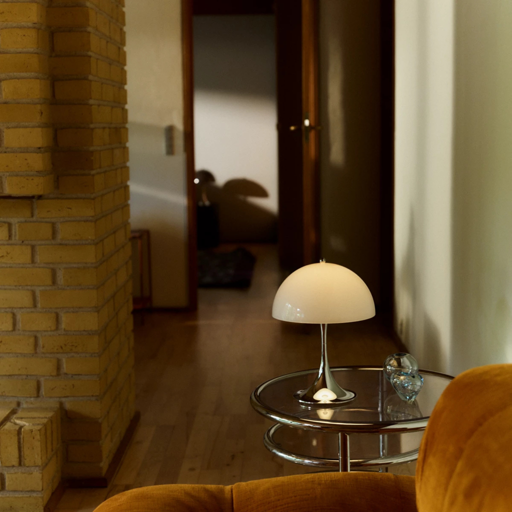 Louis Poulsen Panthella 250 Draagbare Lamp