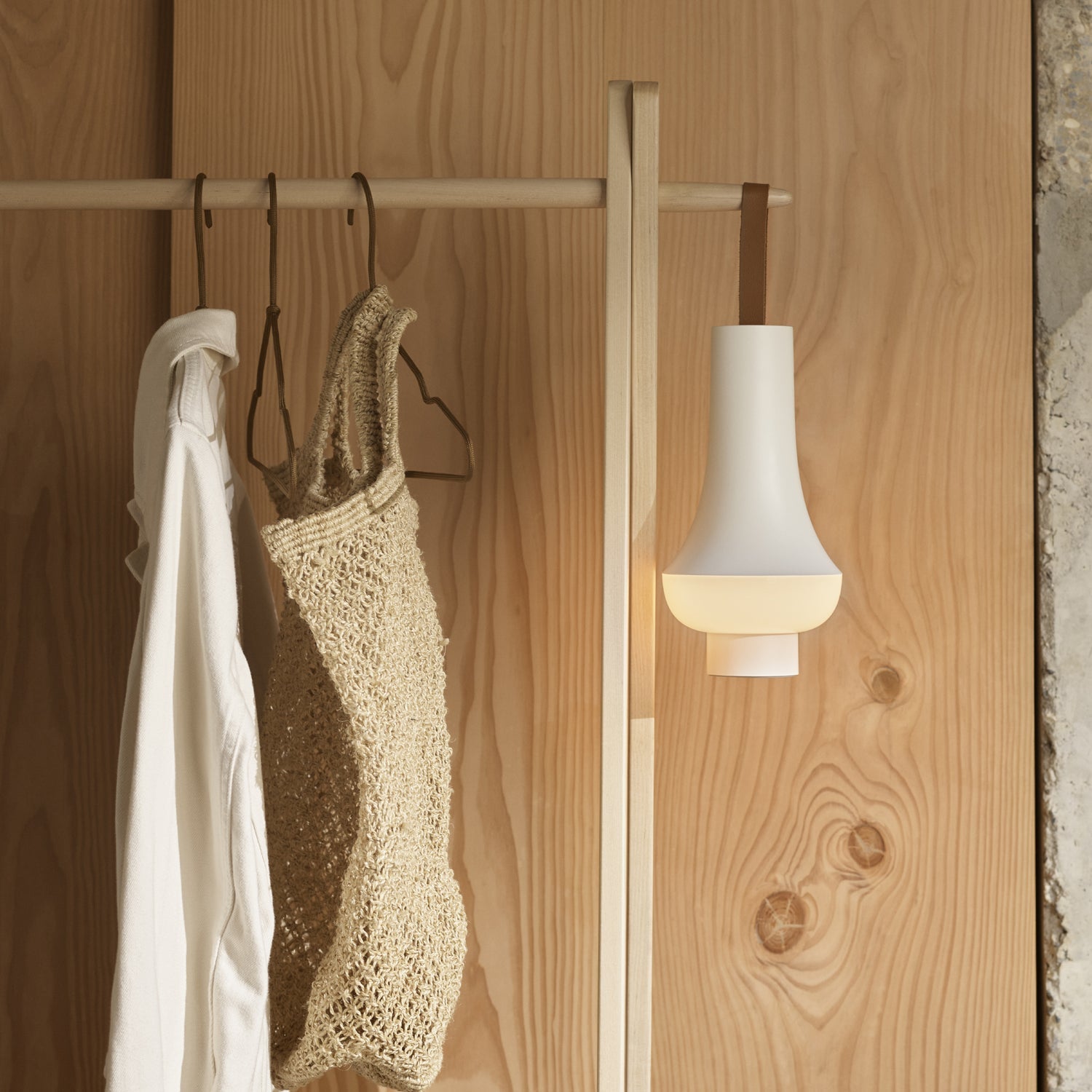 Louis Poulsen Tomoshi Draagbare Lamp