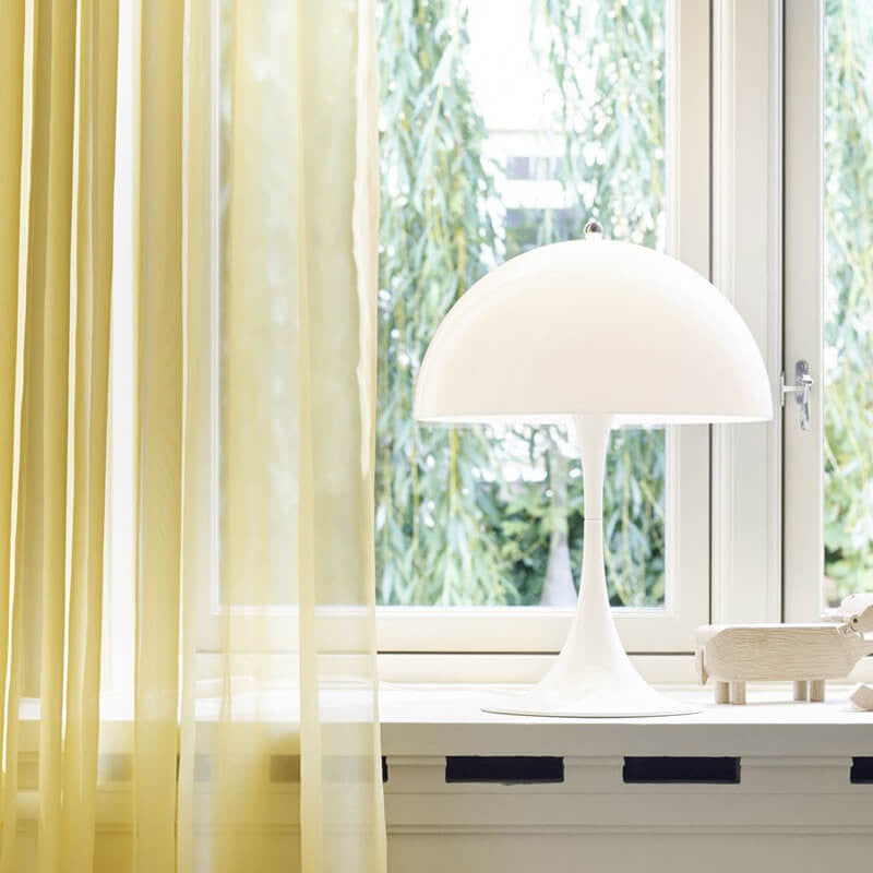 Louis Poulsen Panthella 320 Tafellamp