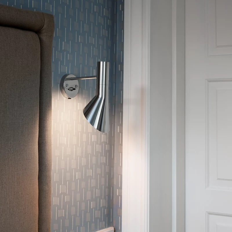 Louis Poulsen AJ Muur Lamp