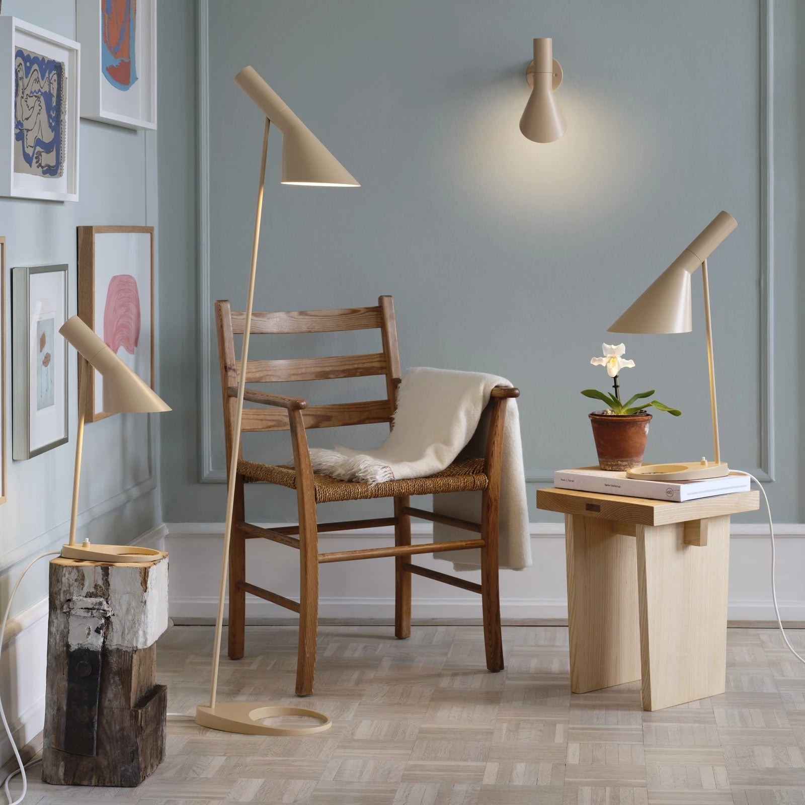 Louis Poulsen AJ Muur Lamp