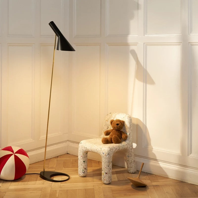 Louis Poulsen AJ Vloerlamp