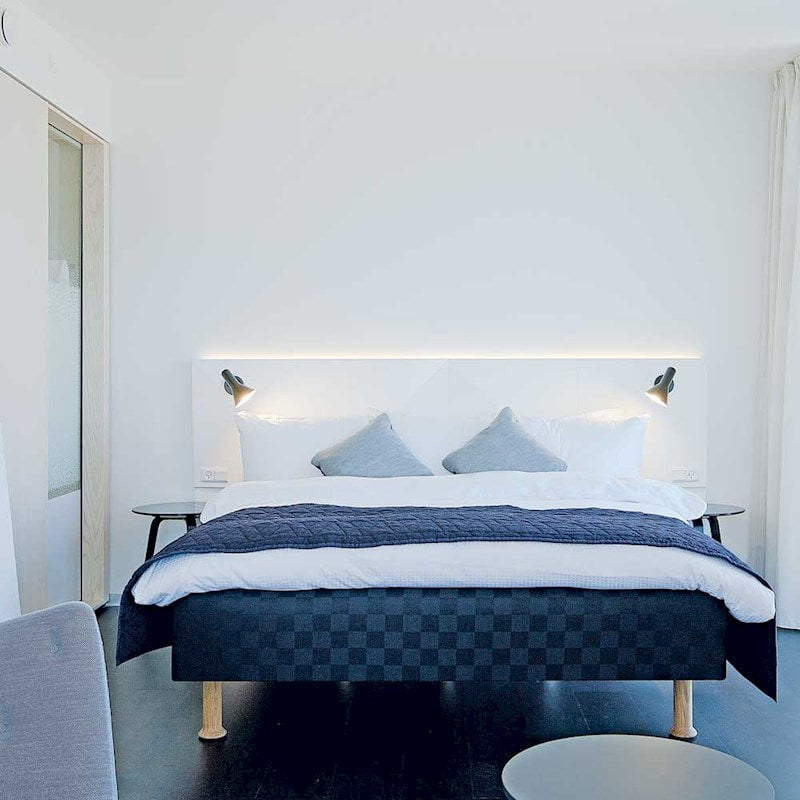 Louis Poulsen AJ Muur Lamp