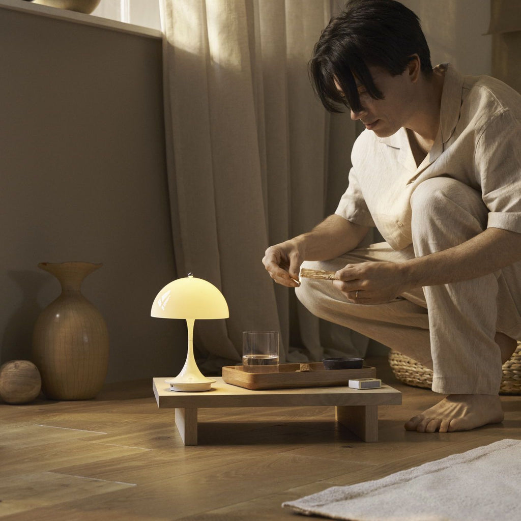 Louis Poulsen Panthella 160 Portable Draagbare Lamp V3