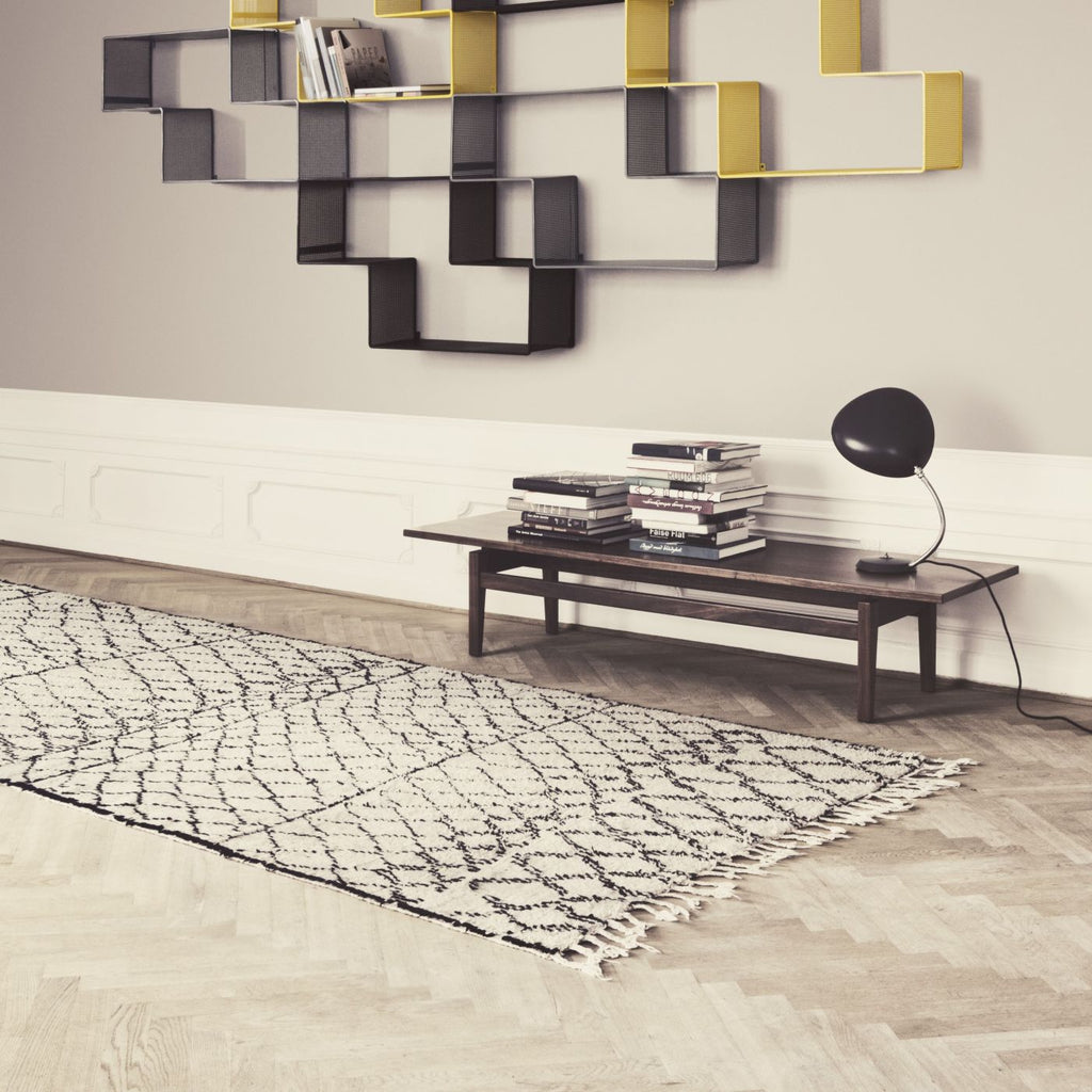 Gubi Cobra Table Lamp