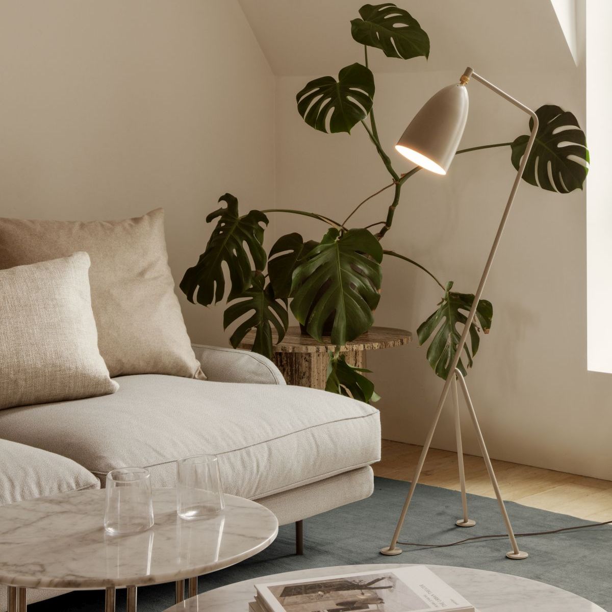 Gubi Gräshoppa Vloerlamp
