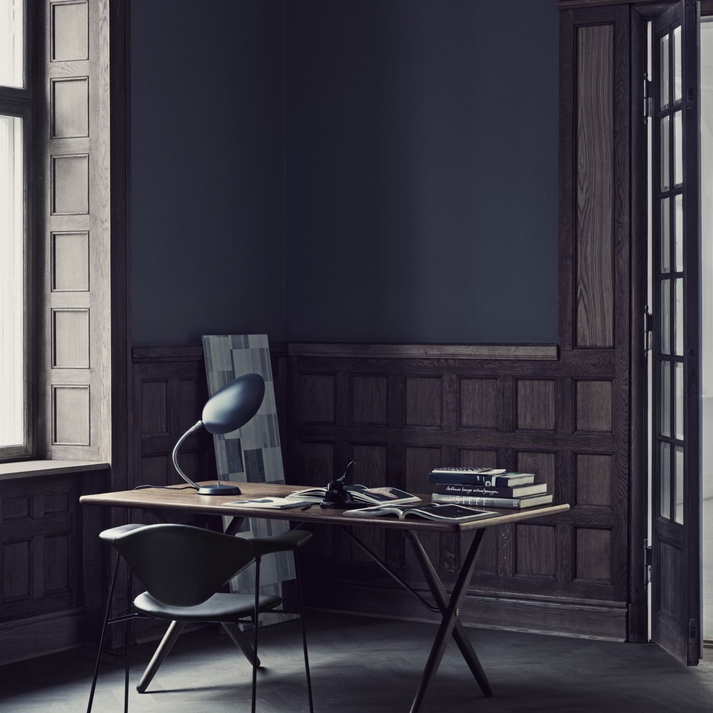Gubi Cobra Table Lamp