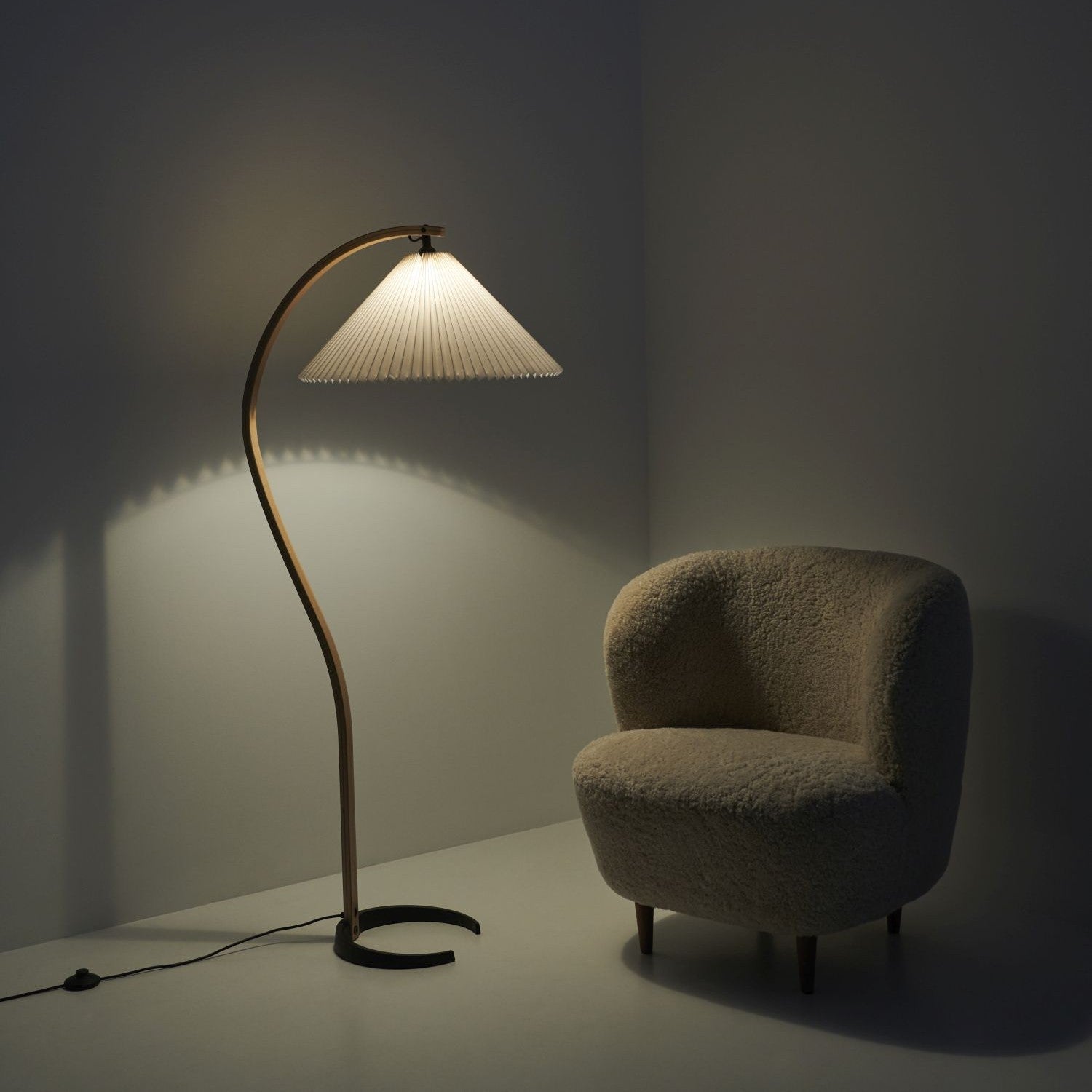 Gubi Timerline Vloerlamp
