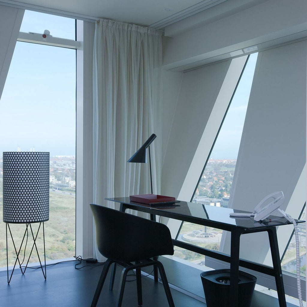 Louis Poulsen AJ Tafel Lamp