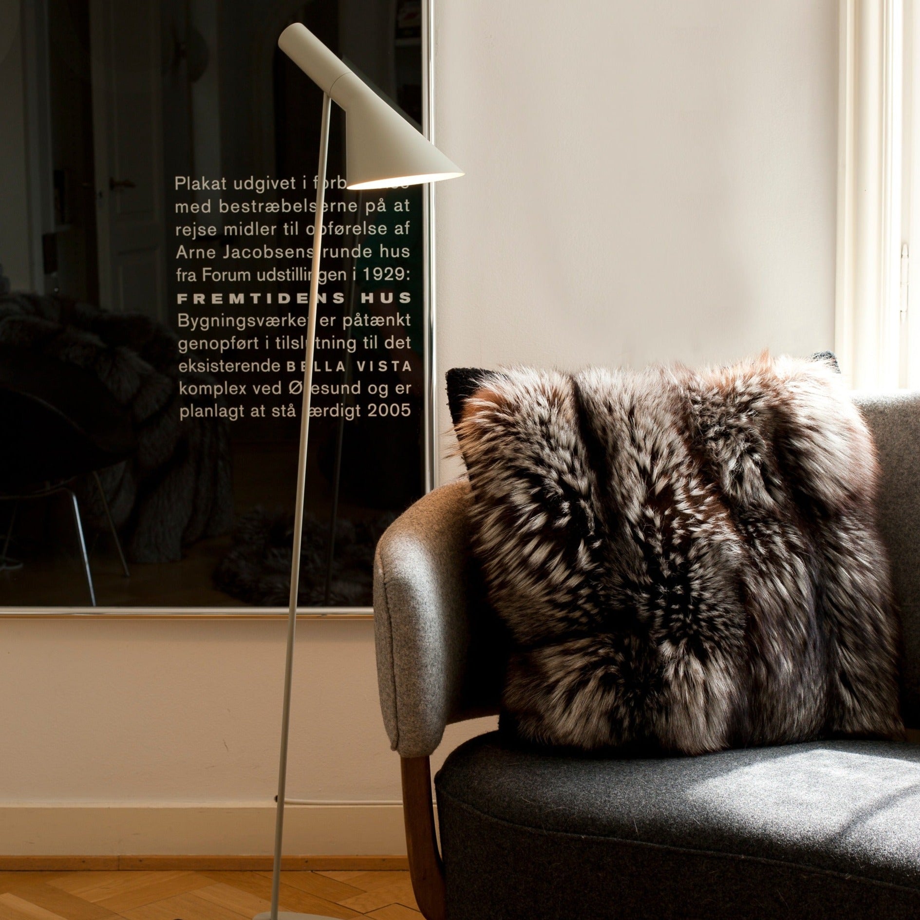 Louis Poulsen AJ Vloerlamp